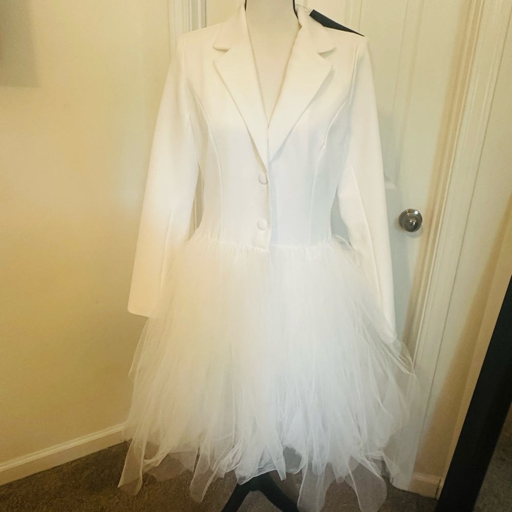 Elegant White Tulle Blazer Dress